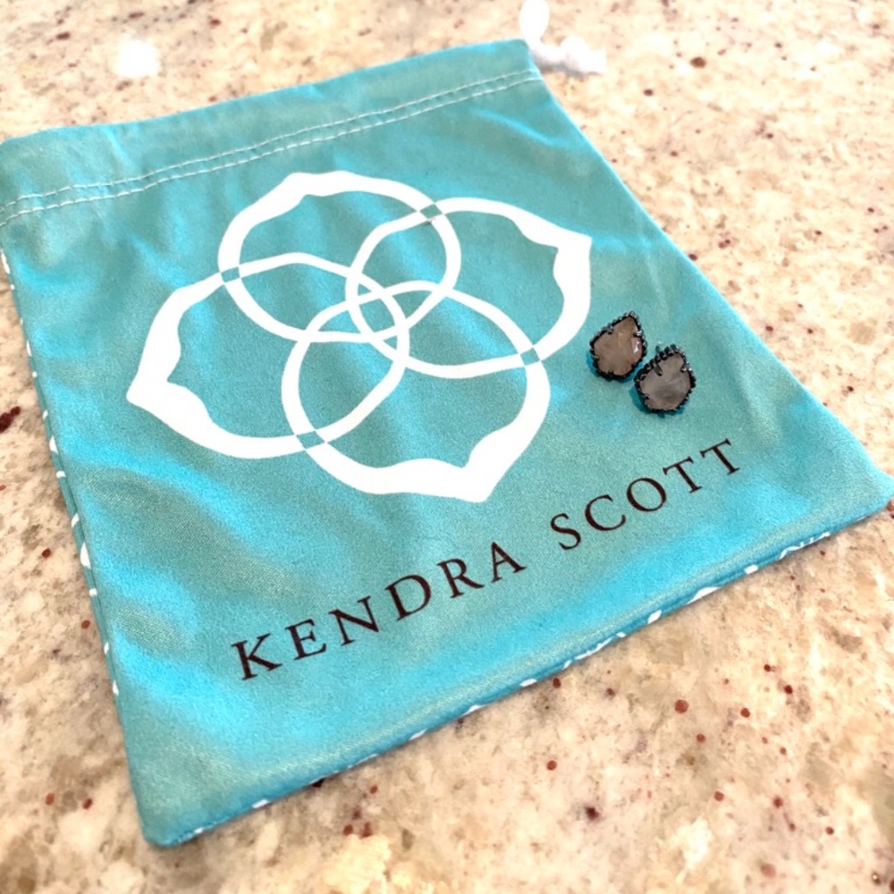 Kendra Scott Tessa Stud Earrings Black & Grey